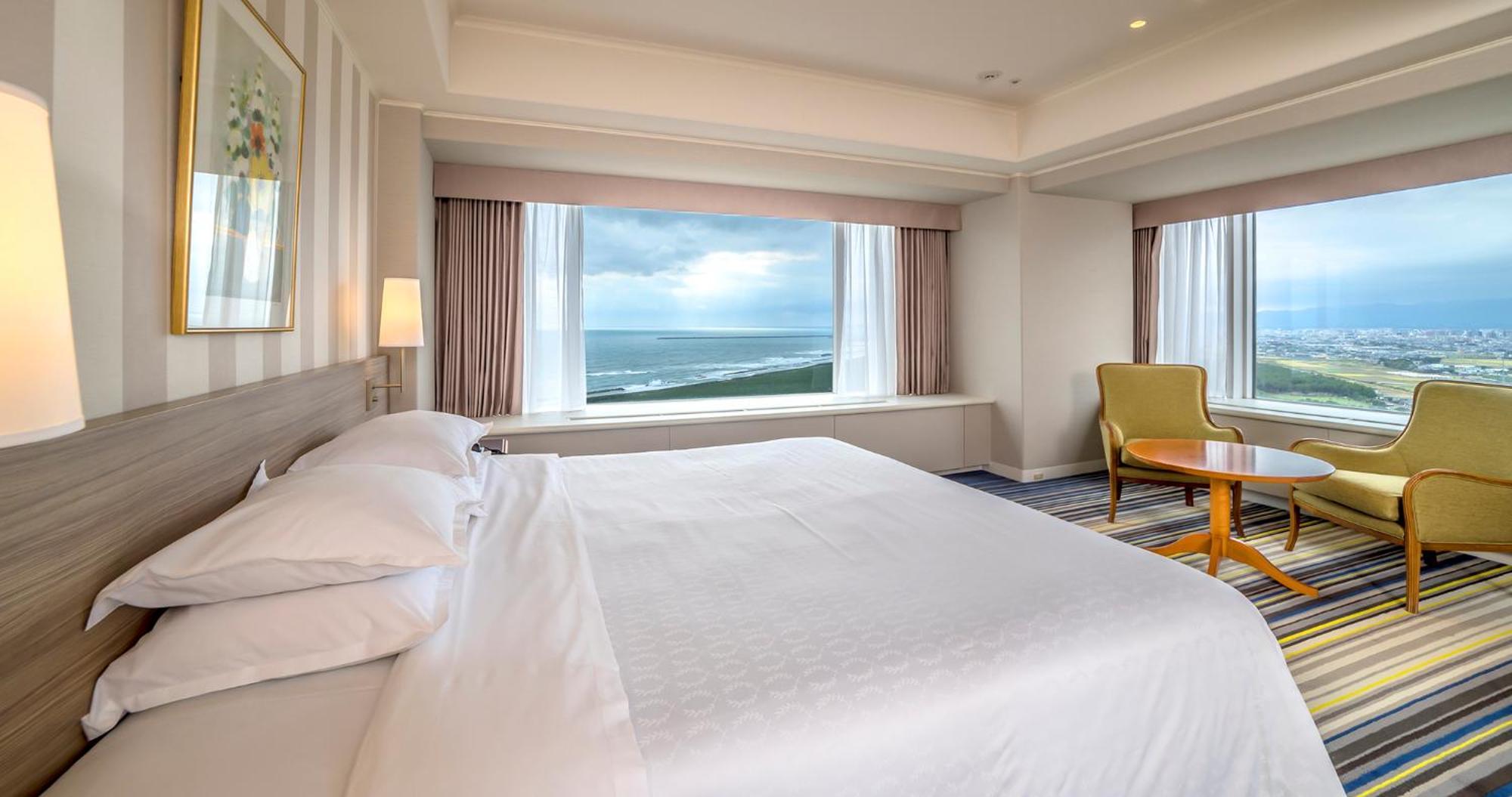 Sheraton Grande Ocean Resort Miyazaki Exterior photo
